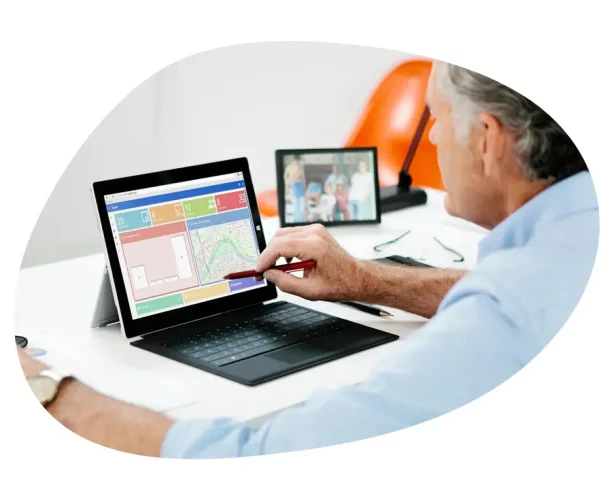 PLPEDUdesktop2colBlendedLearning2x.webp PLPEDUdesktop2colBlendedLearning2x.webp